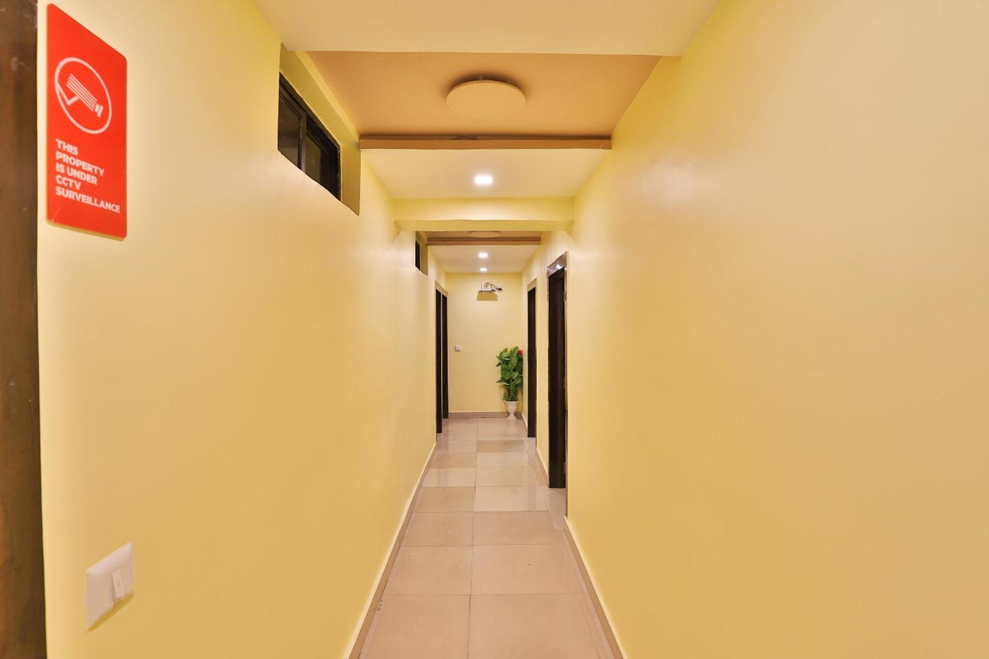 Hotel O Land Ahmedabad