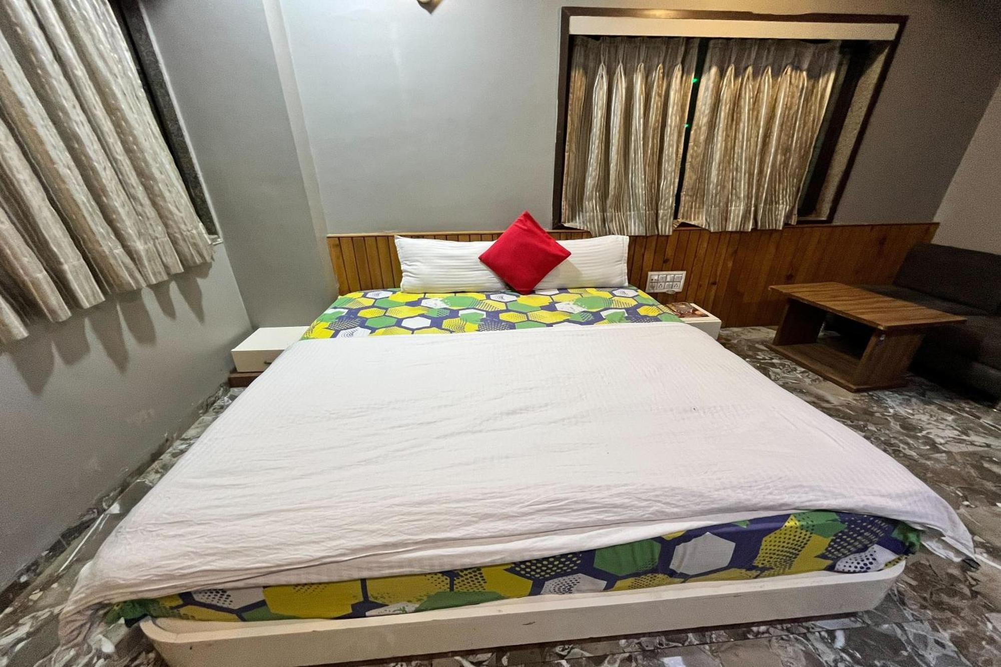 Om Balaji Hotel Ahmedabad