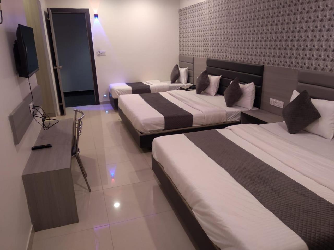 Selfie Hotel Ahmedabad