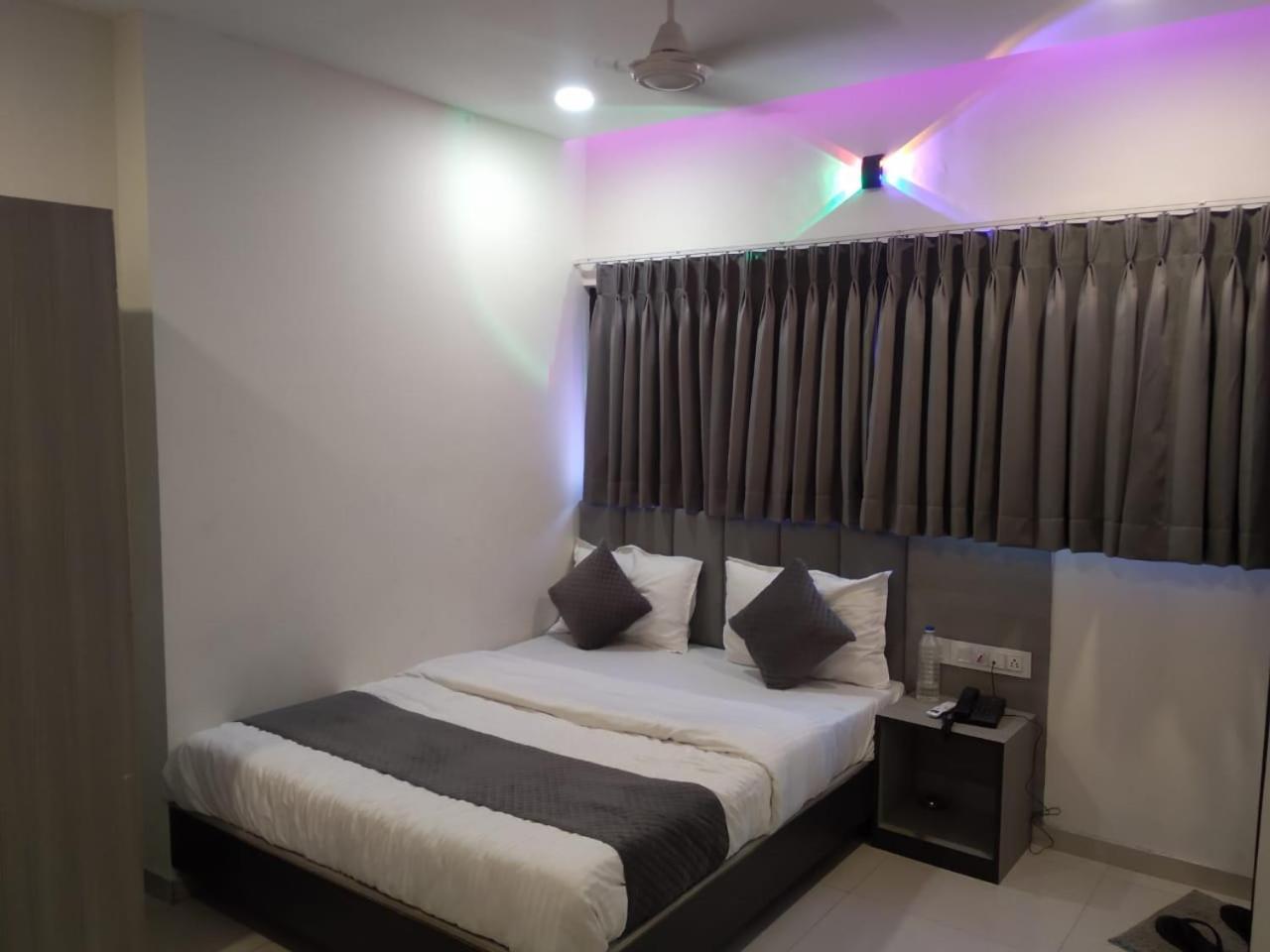 Selfie Hotel 3*