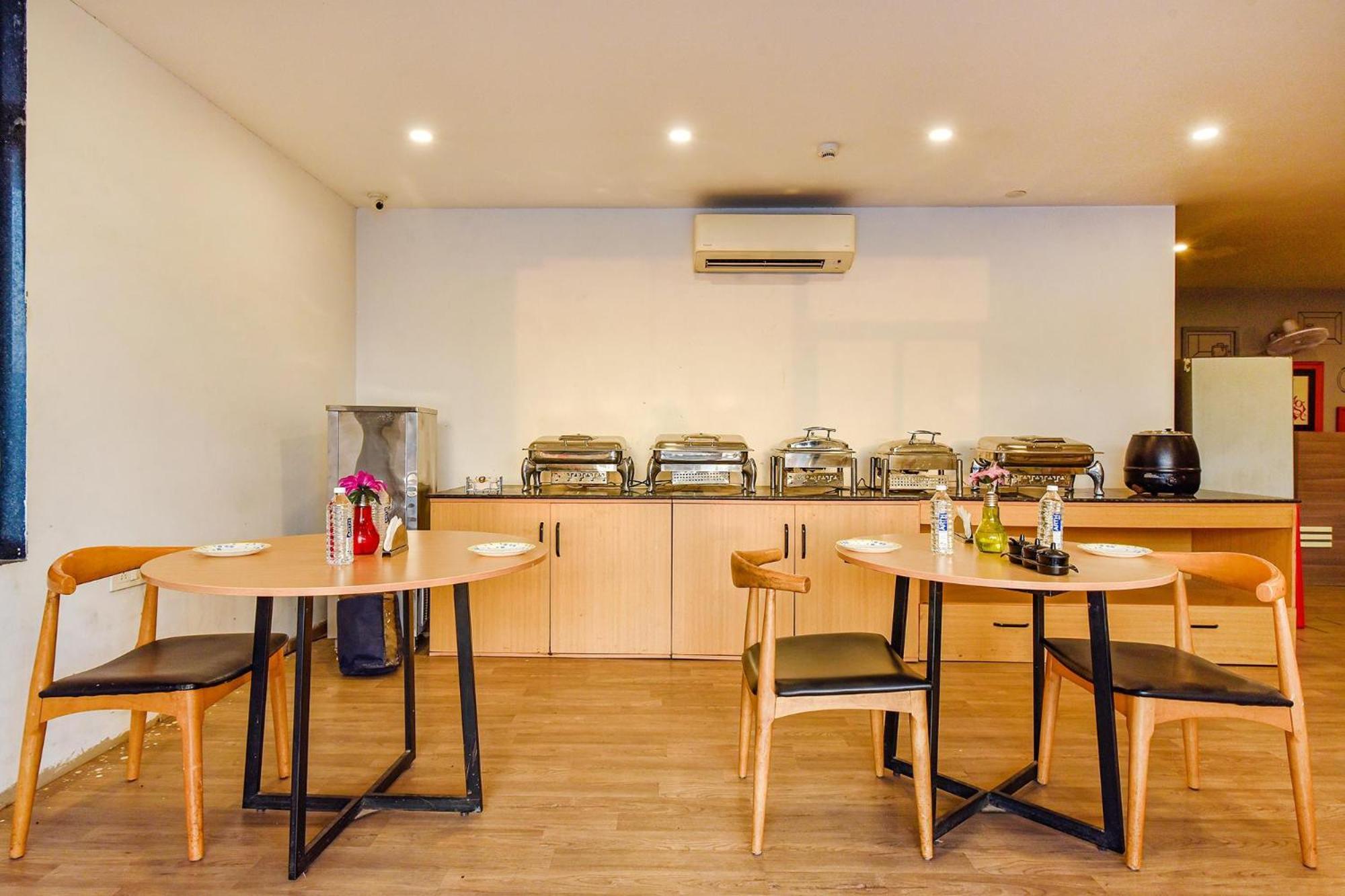 Fabhotel Ny Townhouse Hotel