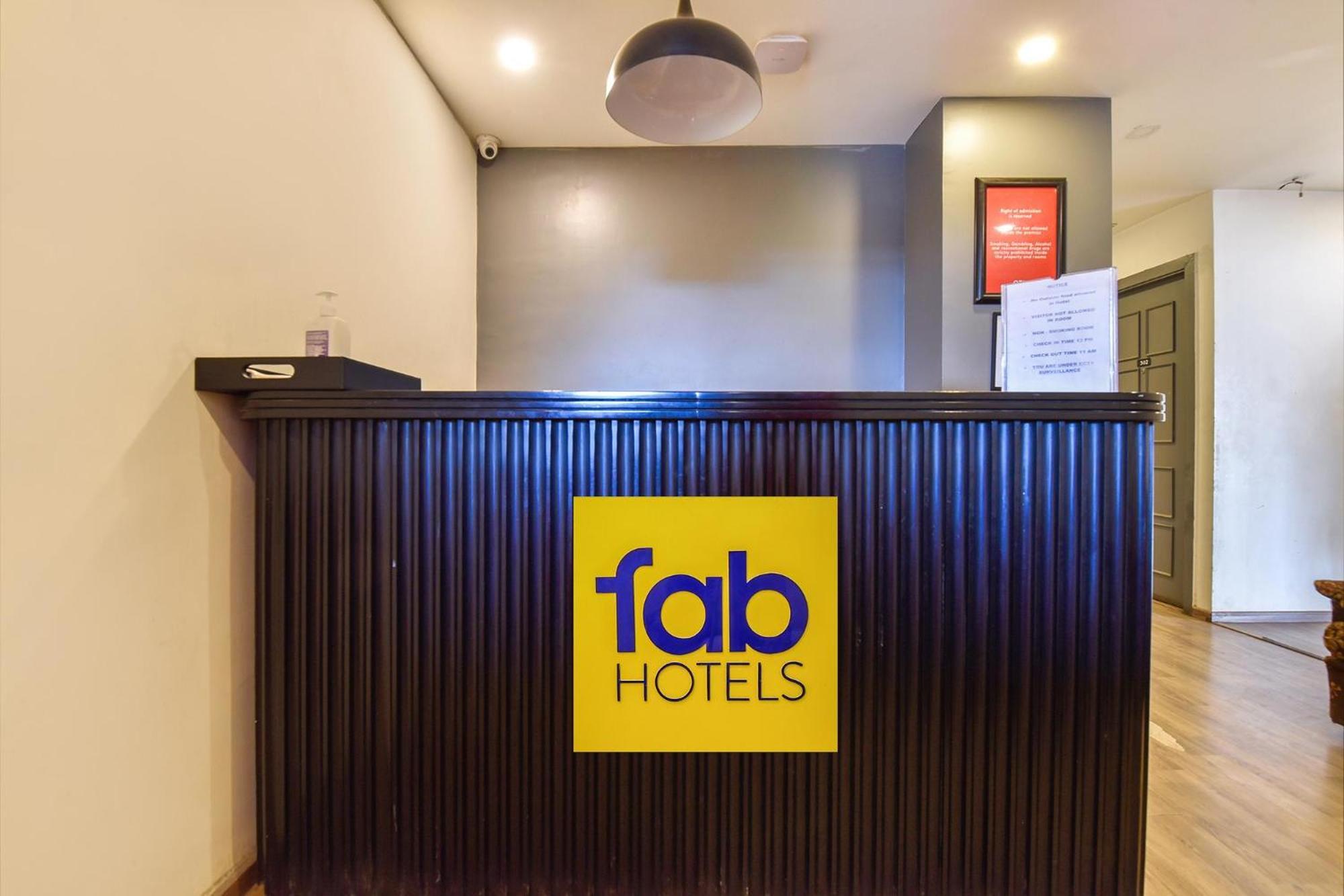 Fabhotel Ny Townhouse