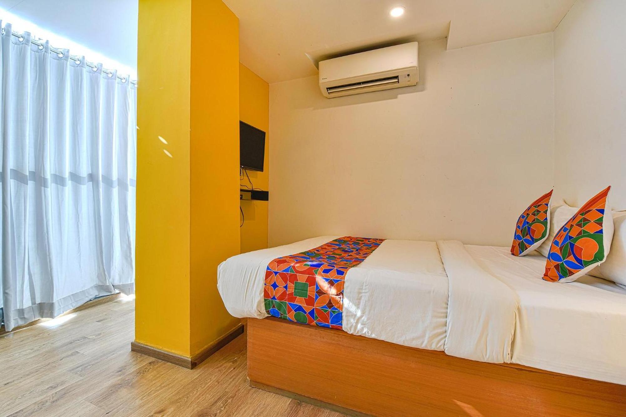 Fabhotel Ny Townhouse Hotel 4*