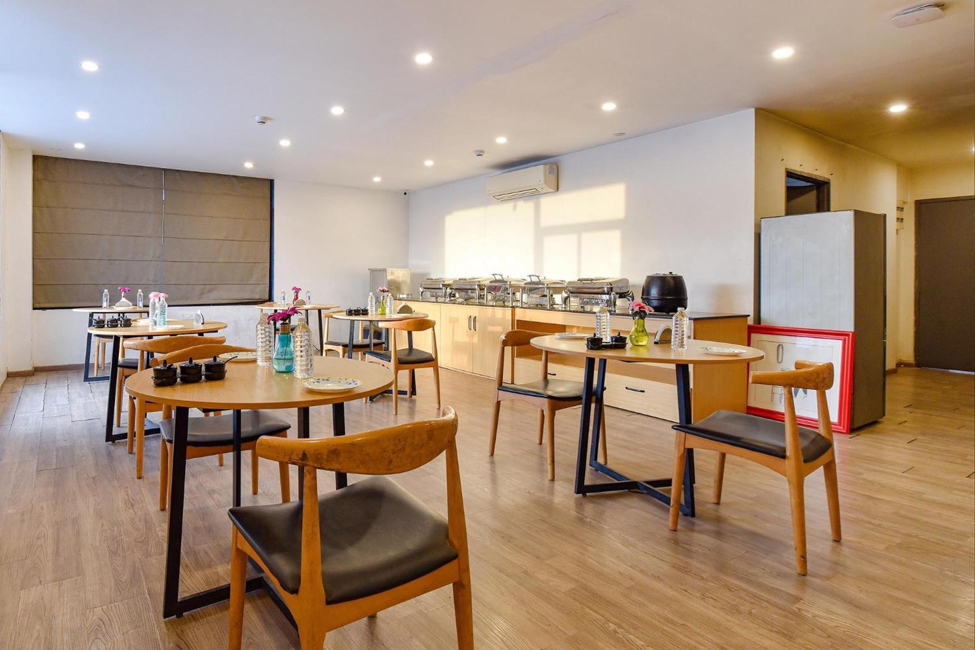 Fabhotel Ny Townhouse Hotel