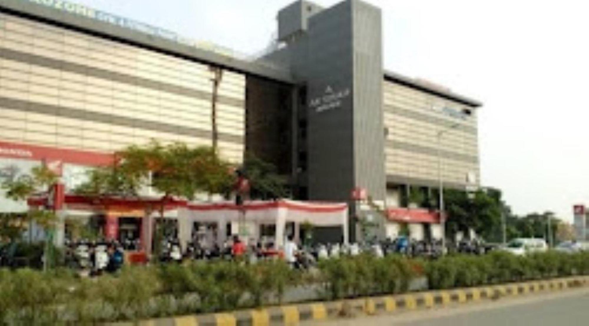 Royal Platinum, Ahmedabad