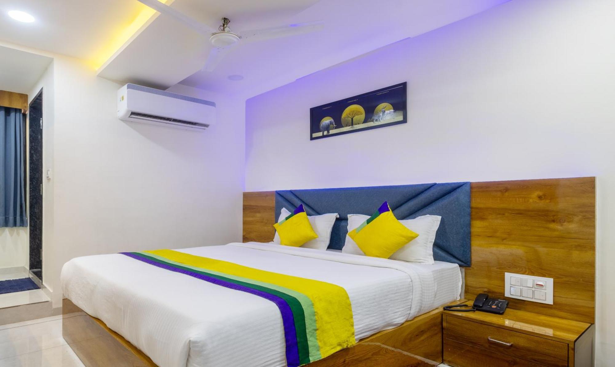 Itsy Signature, Nehru Nagar Ahmedabad