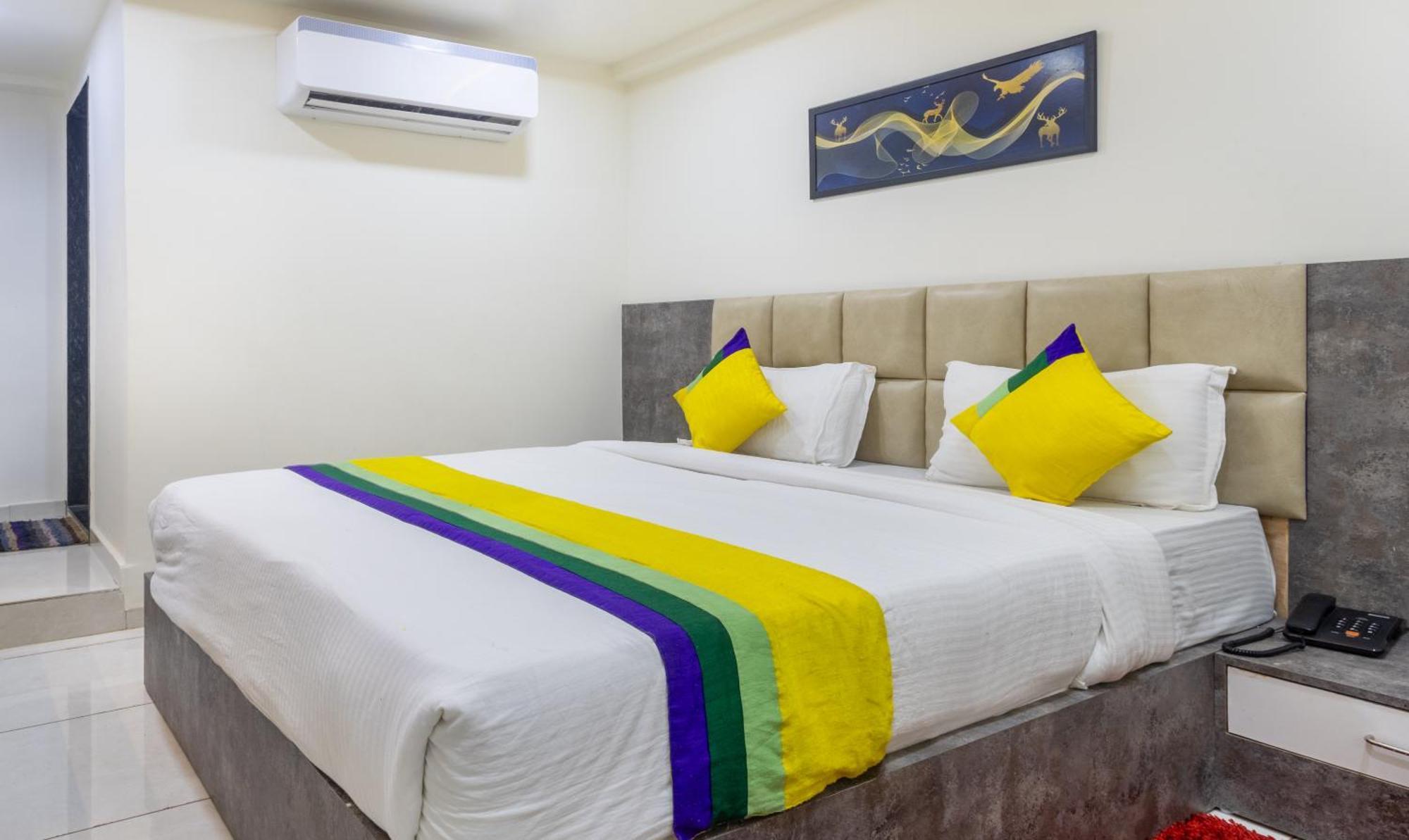 Itsy Signature, Nehru Nagar Ahmedabad