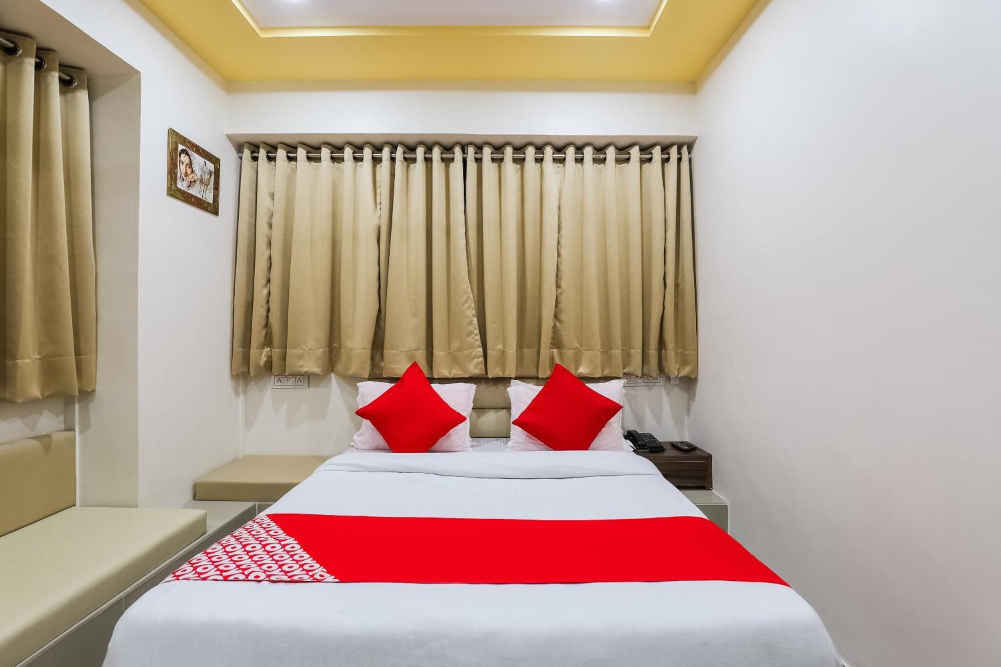 Hotel Collection O Alice Ahmedabad