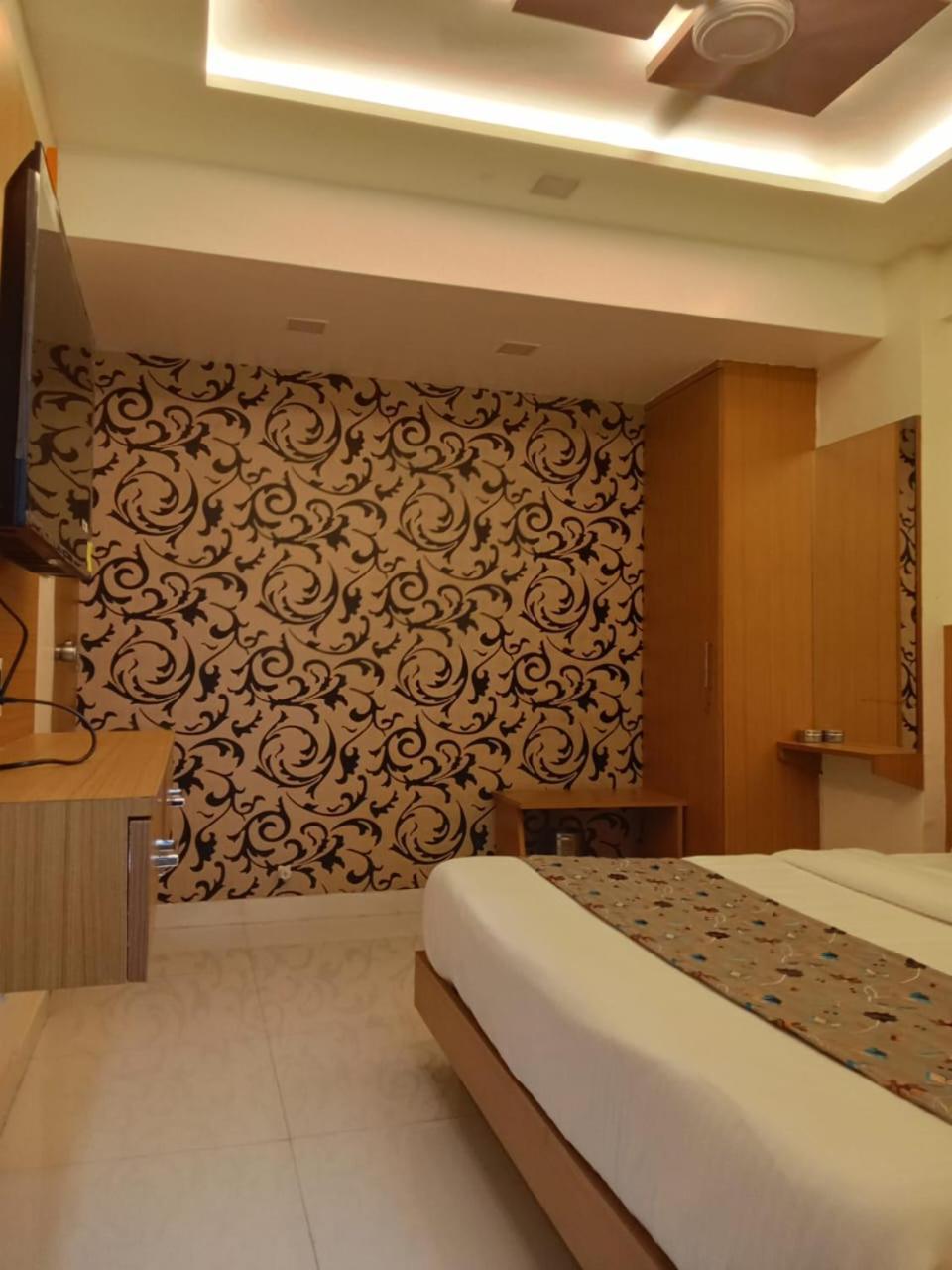 Hotel Exotic