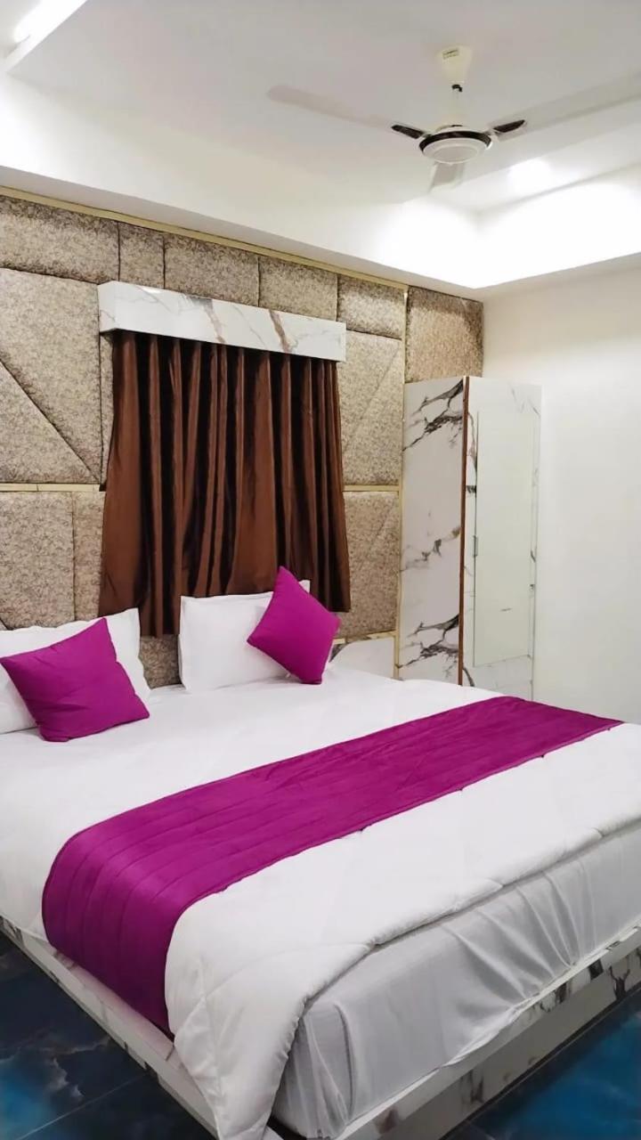 Hotel Karnavati *