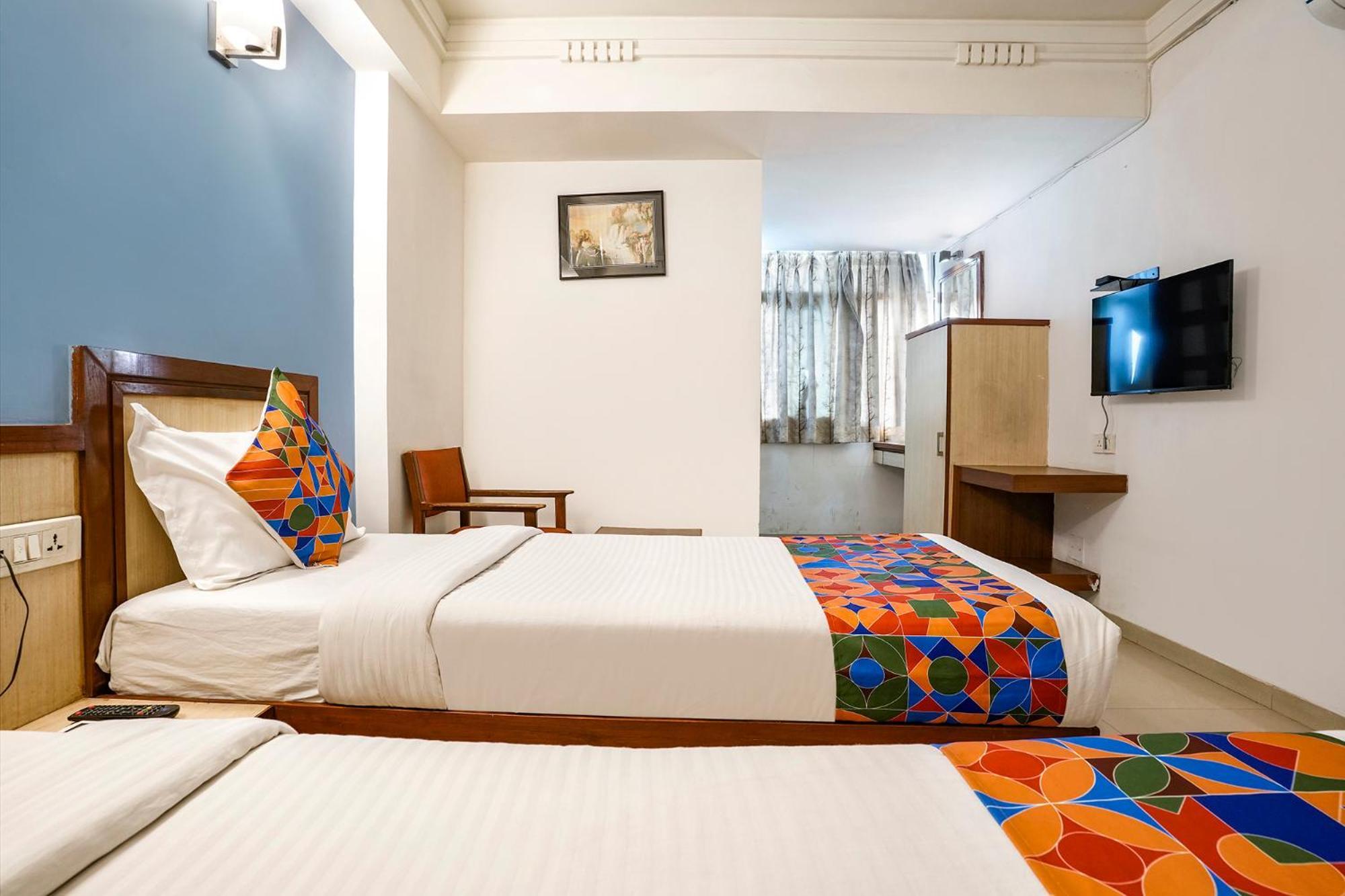Hotelshantisadan Apartment Ahmedabad