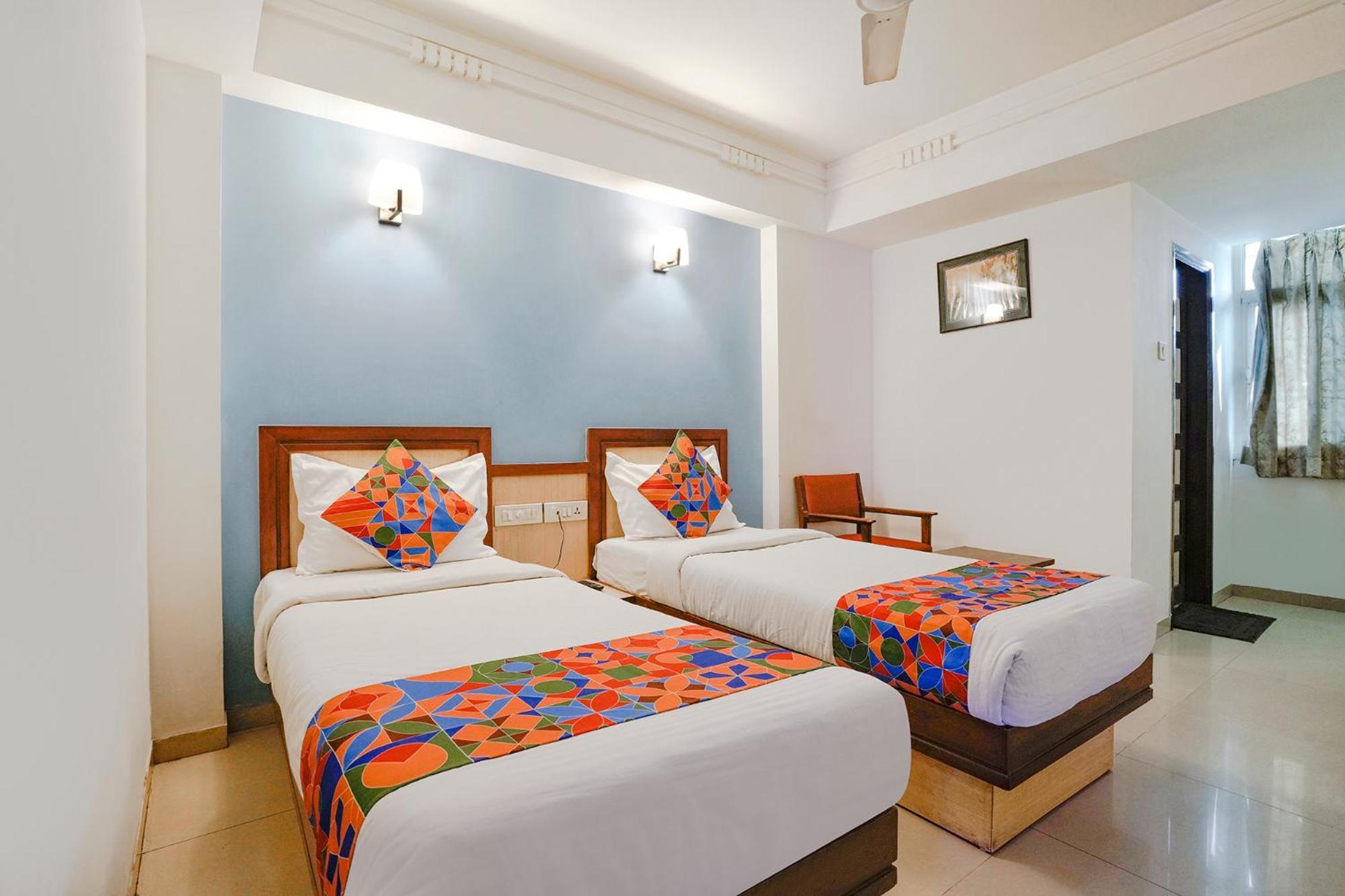 Hotelshantisadan * Ahmedabad