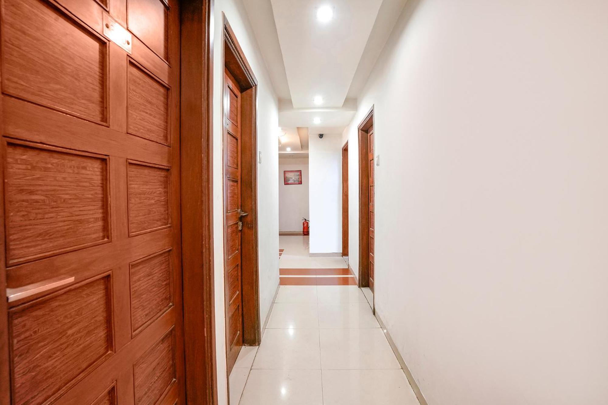 Hotelshantisadan Apartment Ahmedabad