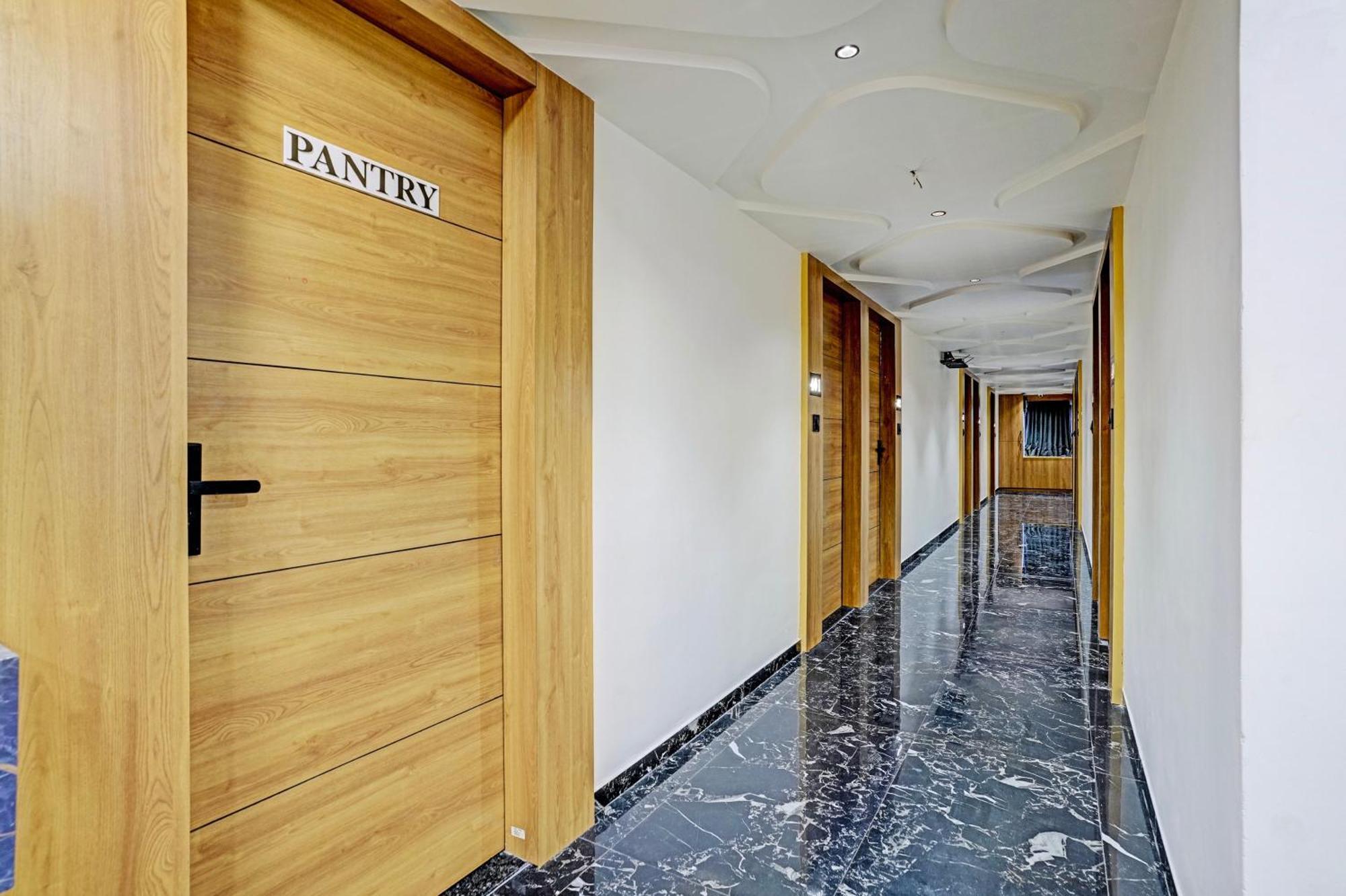 Hotel Oyo Haari Jayati 3*