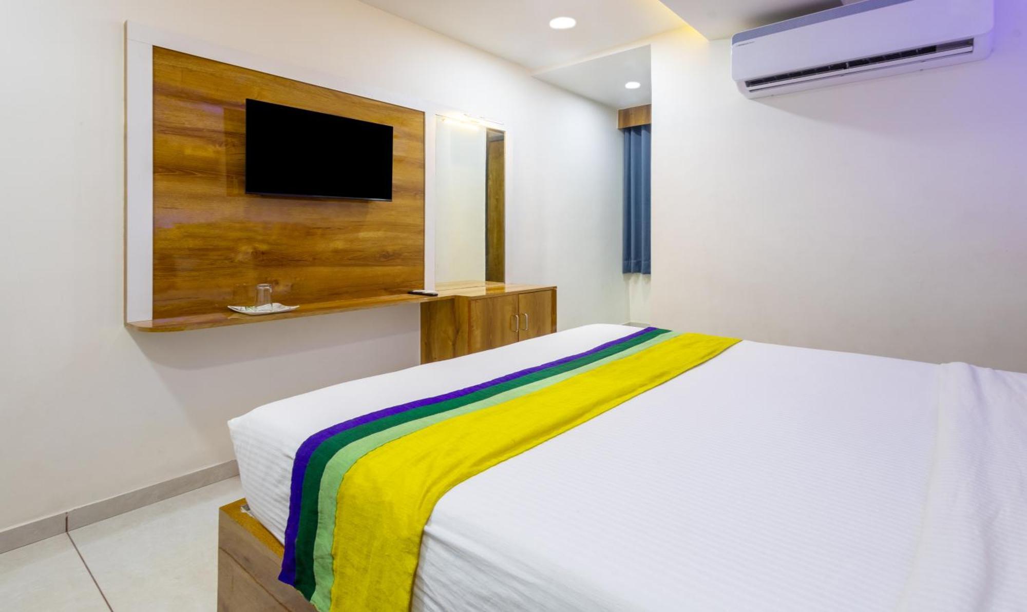 Itsy Signature, Nehru Nagar Ahmedabad