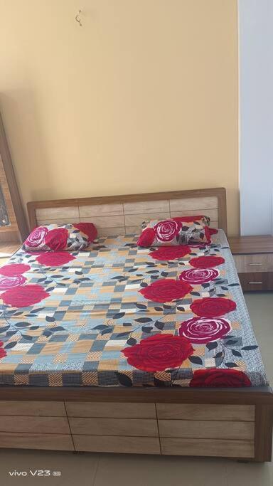 Arhan's Apartment Ahmedabad