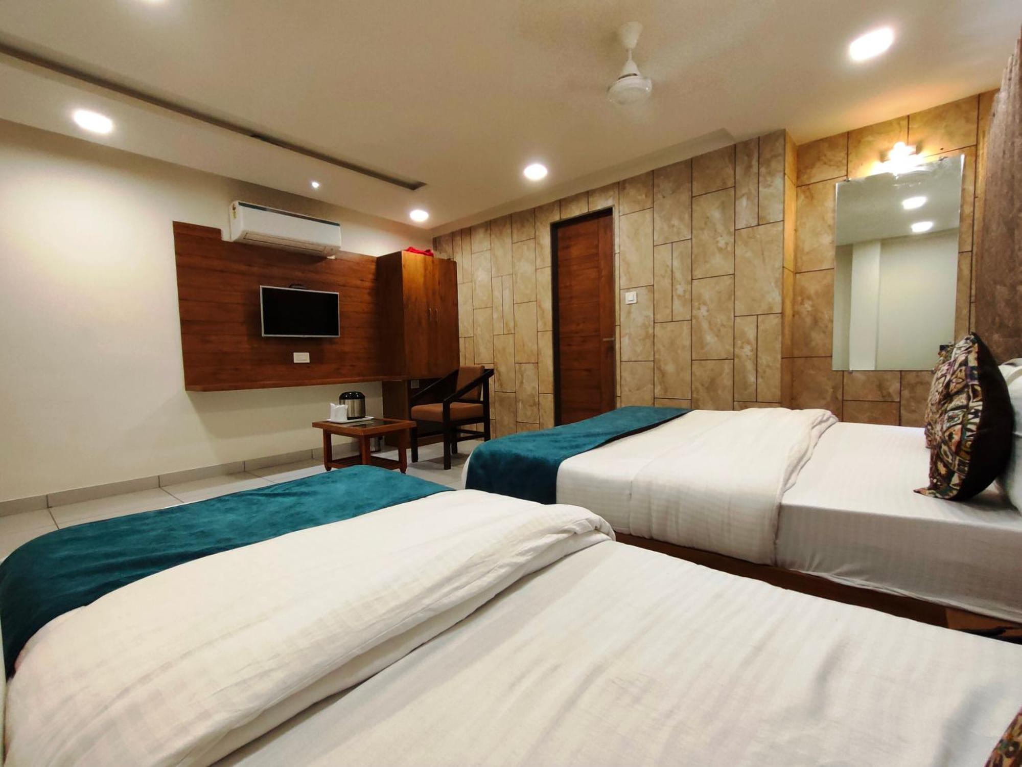 Kinara Hotel