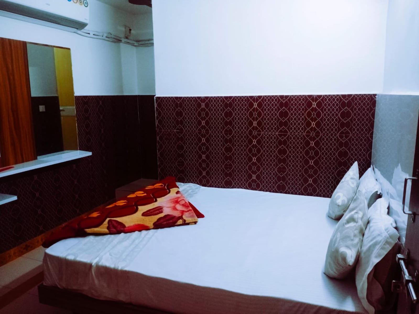 Guest house Ashadeep Ahmedabad