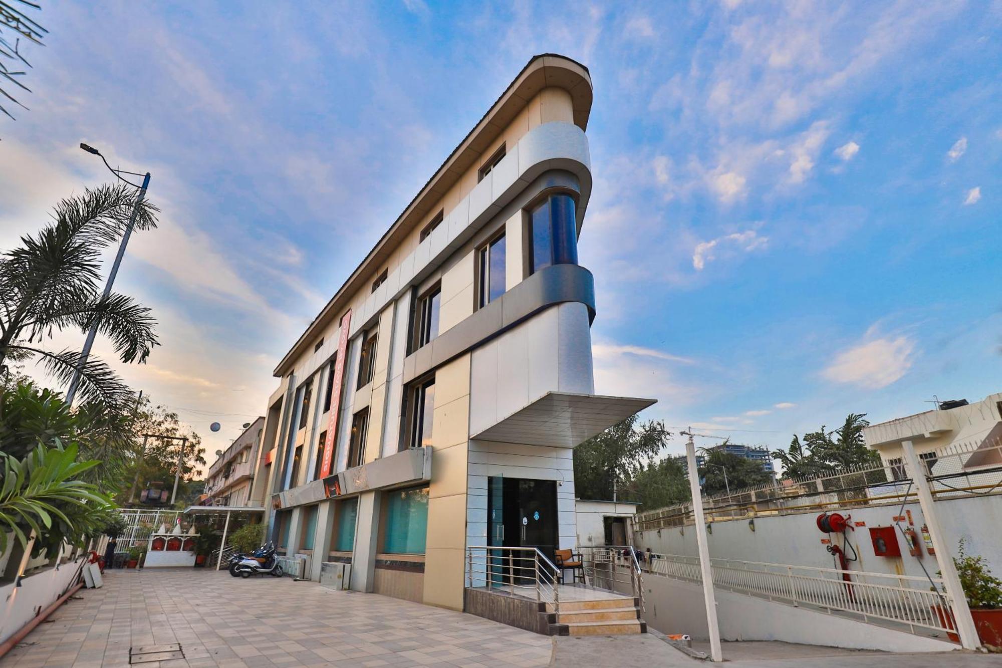 Collection O Kia Residency 4*