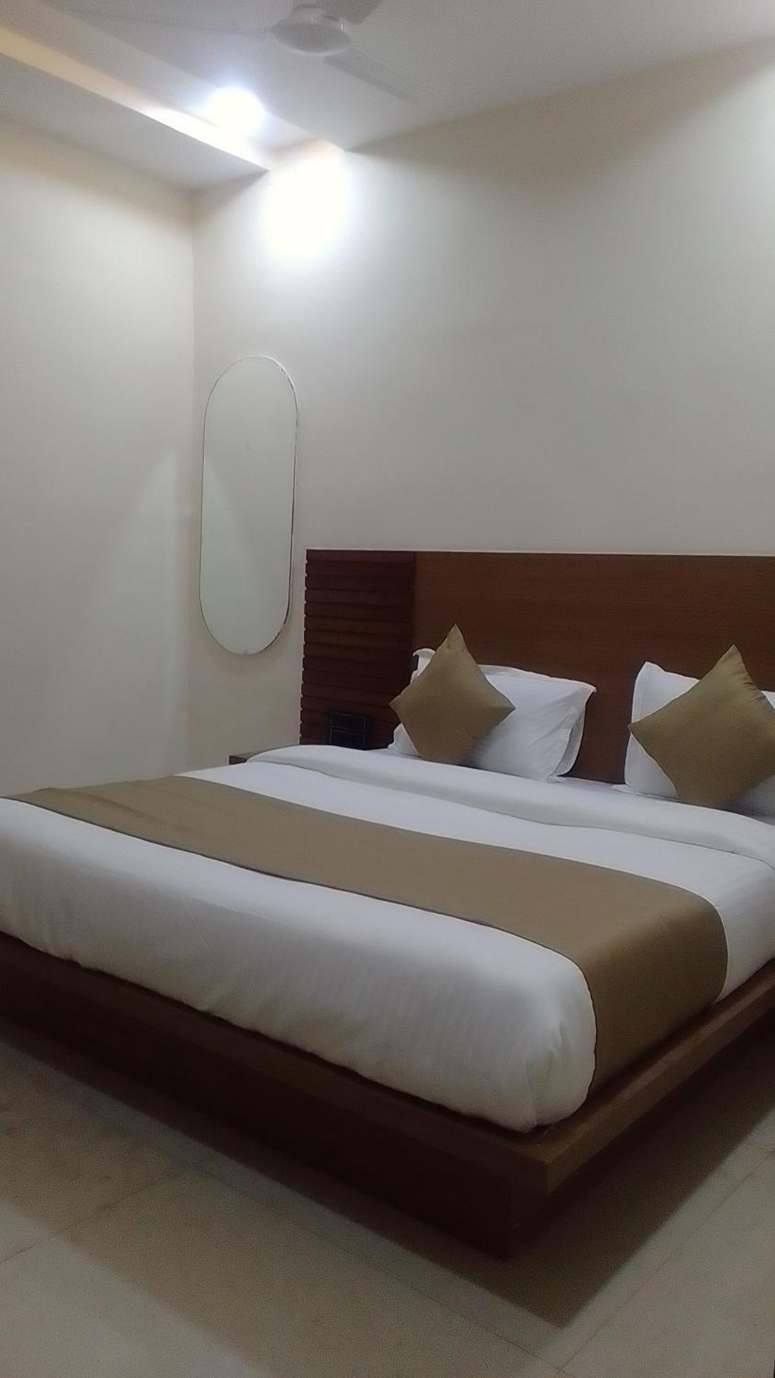 Hotel Konark *