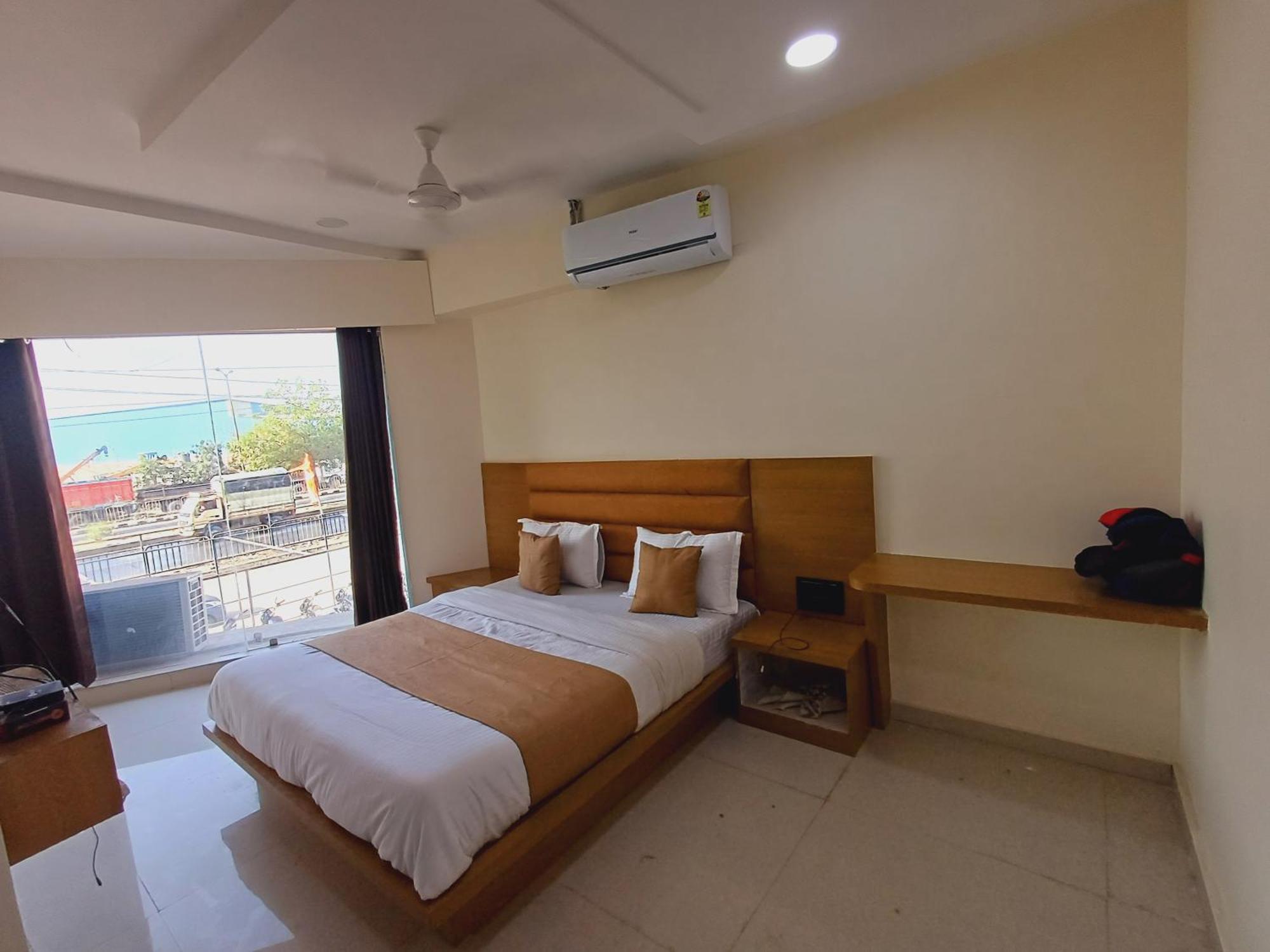 Konark Hotel
