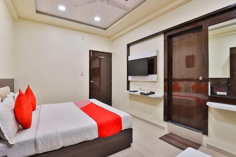 Khushboo Hotel
