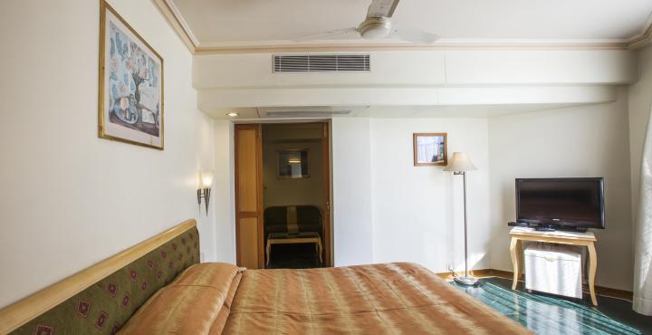 Comfort President Near Junction Station 4* Ahmedabad