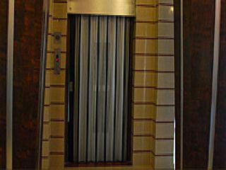 Oyo Flagship 19003 Rudra Mahal Hotel Ahmedabad