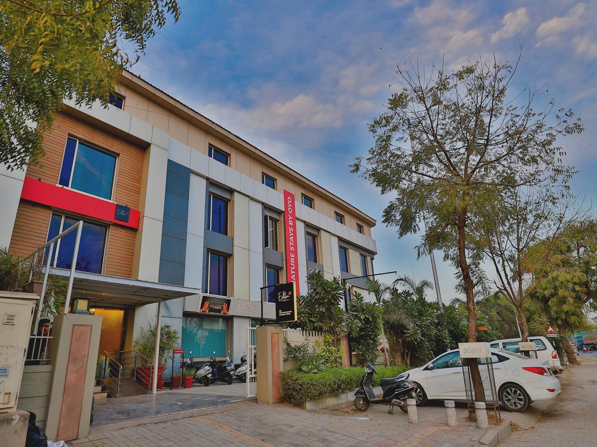 Collection O Kia Residency Ahmedabad