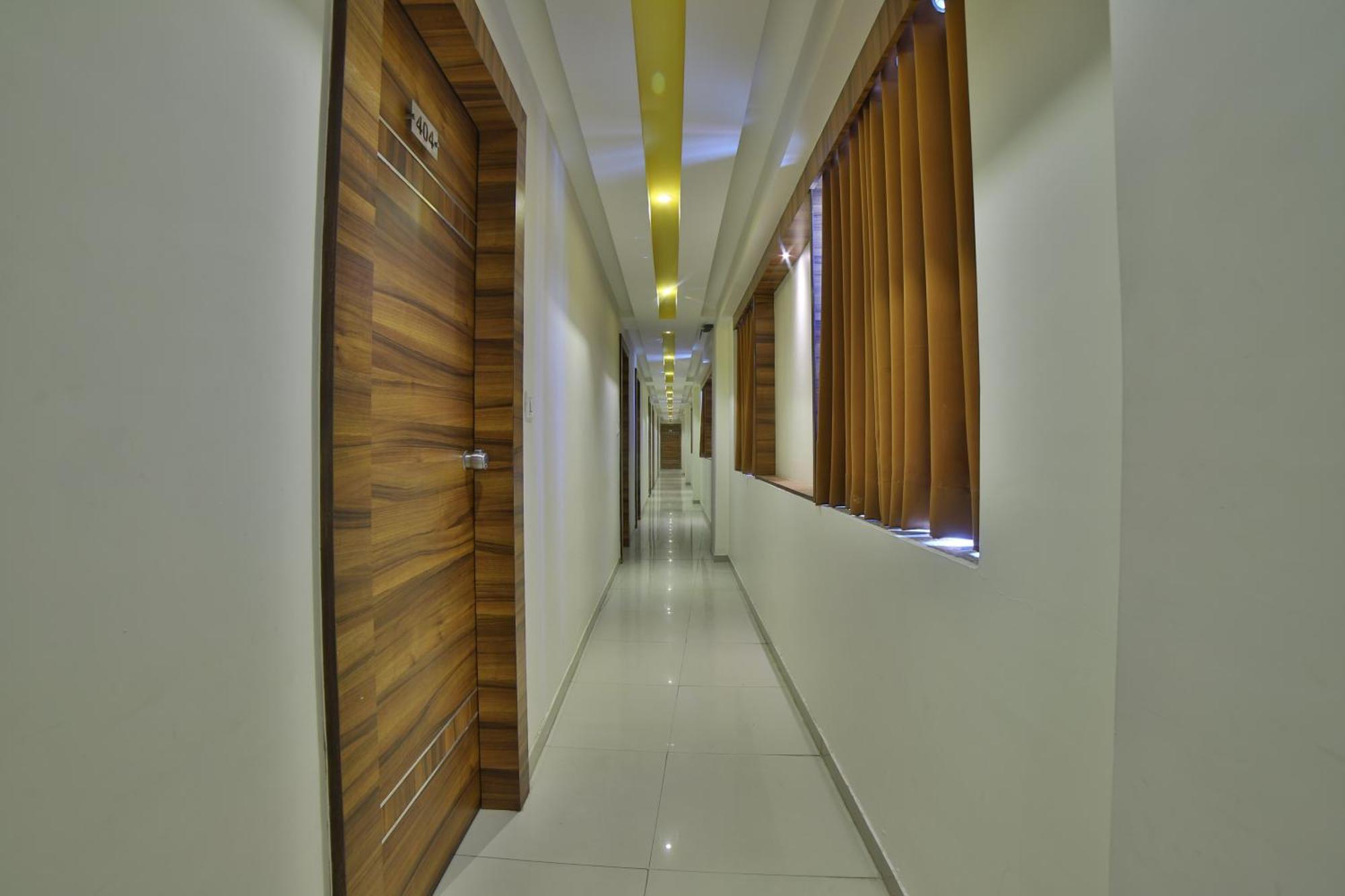 Hotel Sunstar Ahmedabad