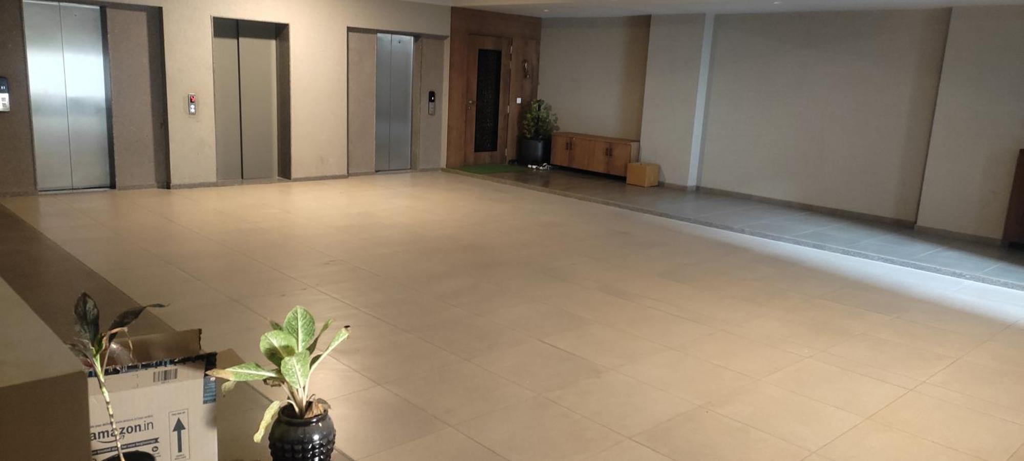 2 Bhk For Business Or Married Couples Only Apartment