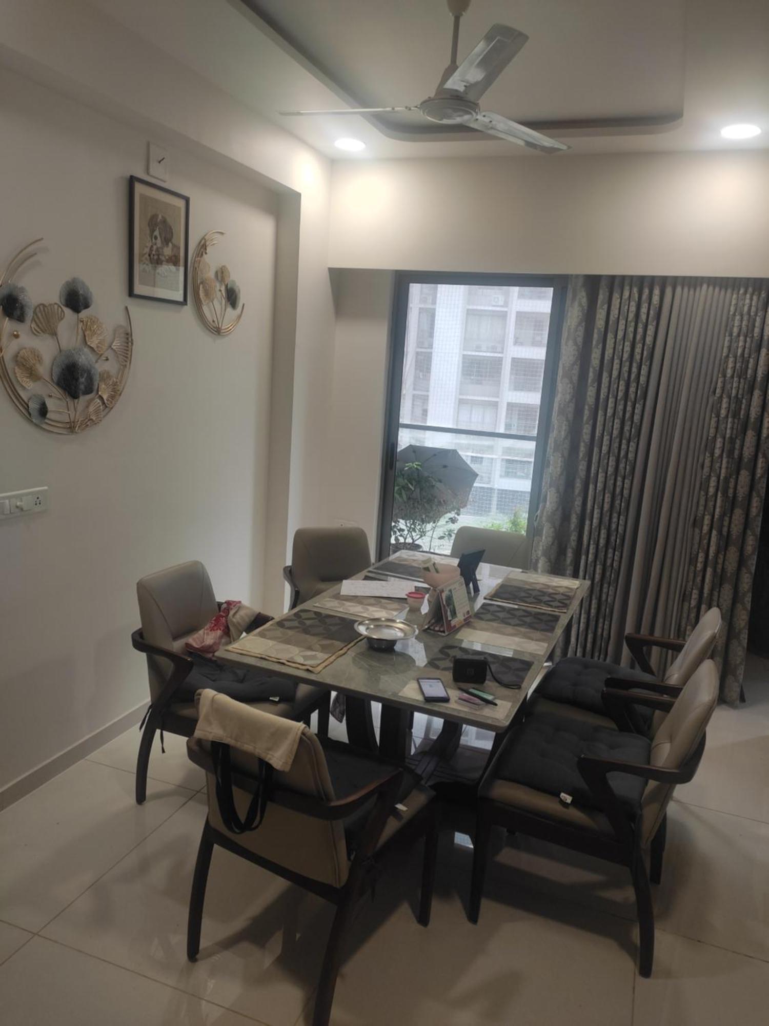 2 Bhk For Business Or Married Couples Only *