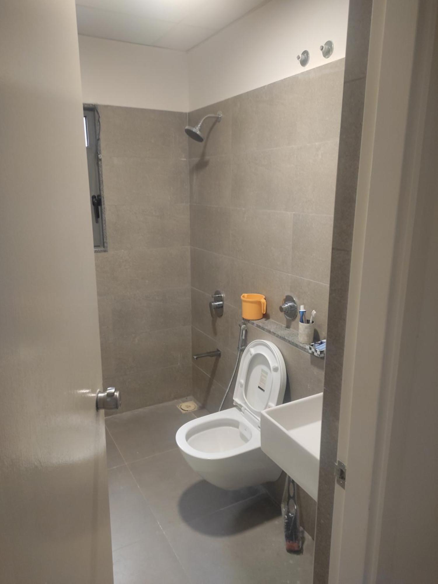 2 Bhk For Business Or Married Couples Only Ahmedabad