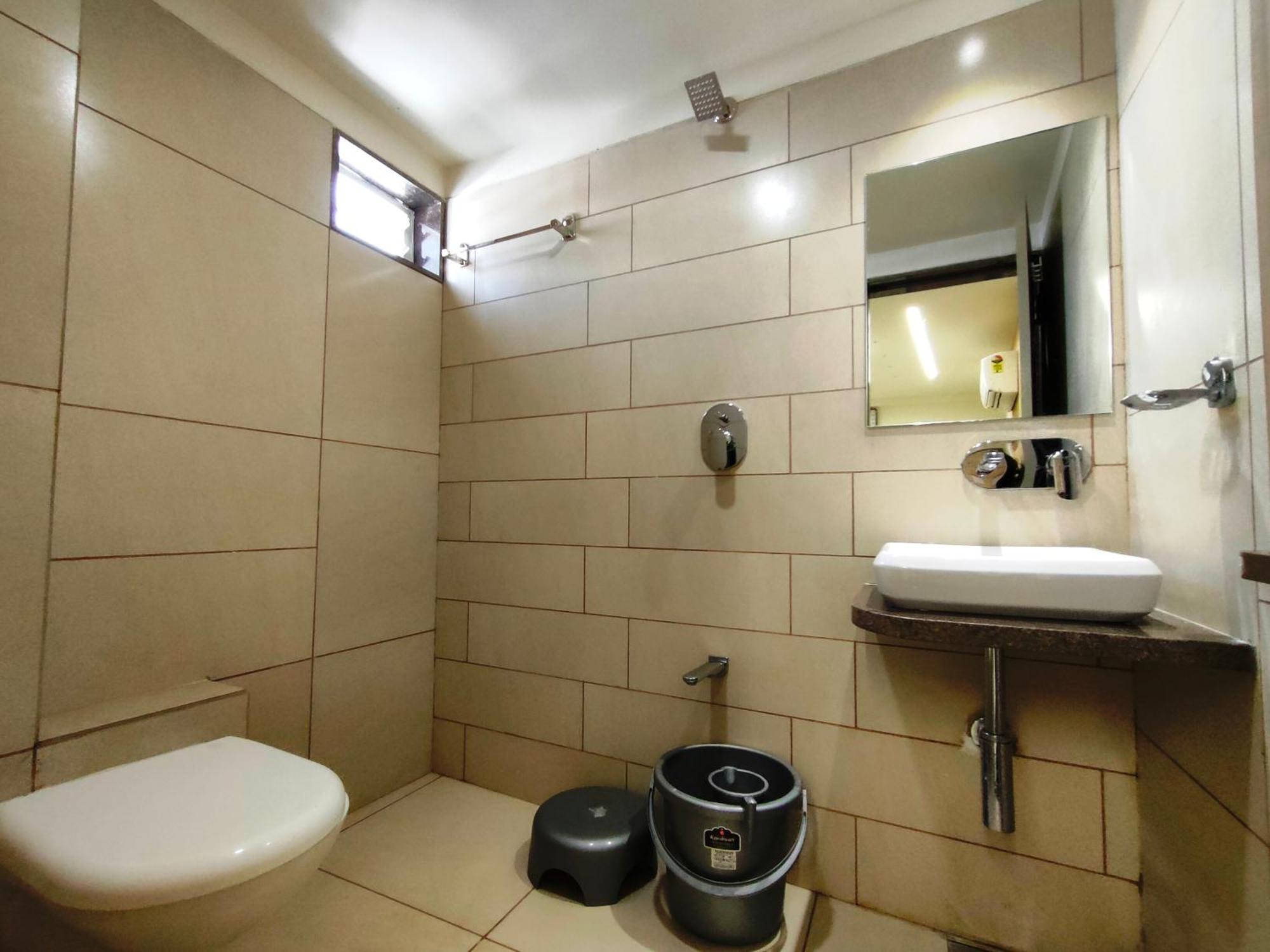 Hotel Kinara Ahmedabad