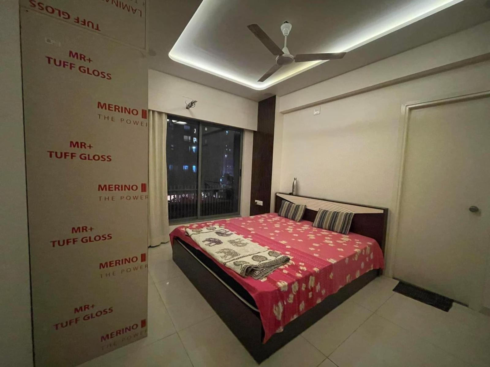 2 Bhk For Business Or Married Couples Only * Ahmedabad