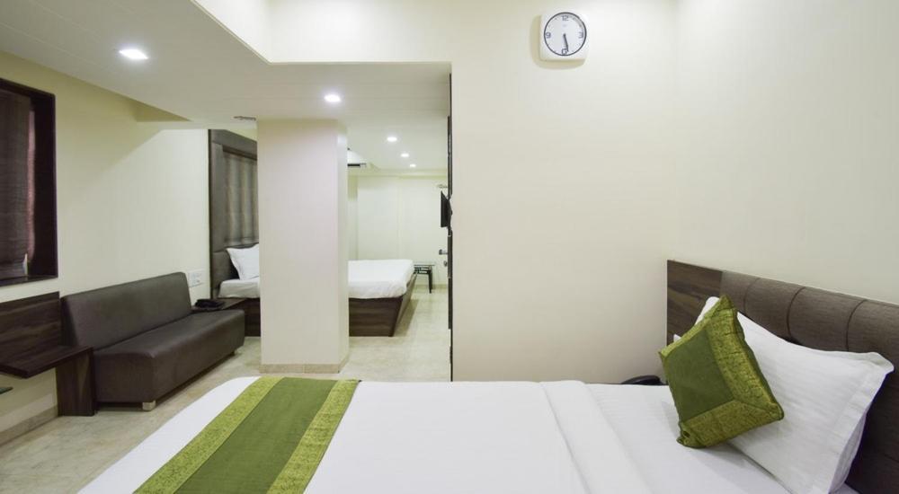 Hotel Palliate Ahmedabad