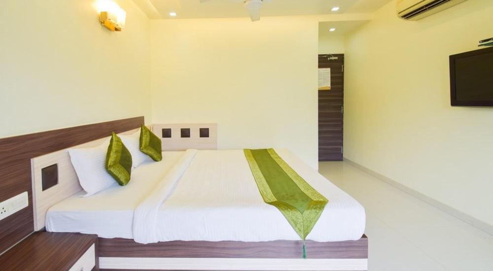 Palliate Hotel Ahmedabad