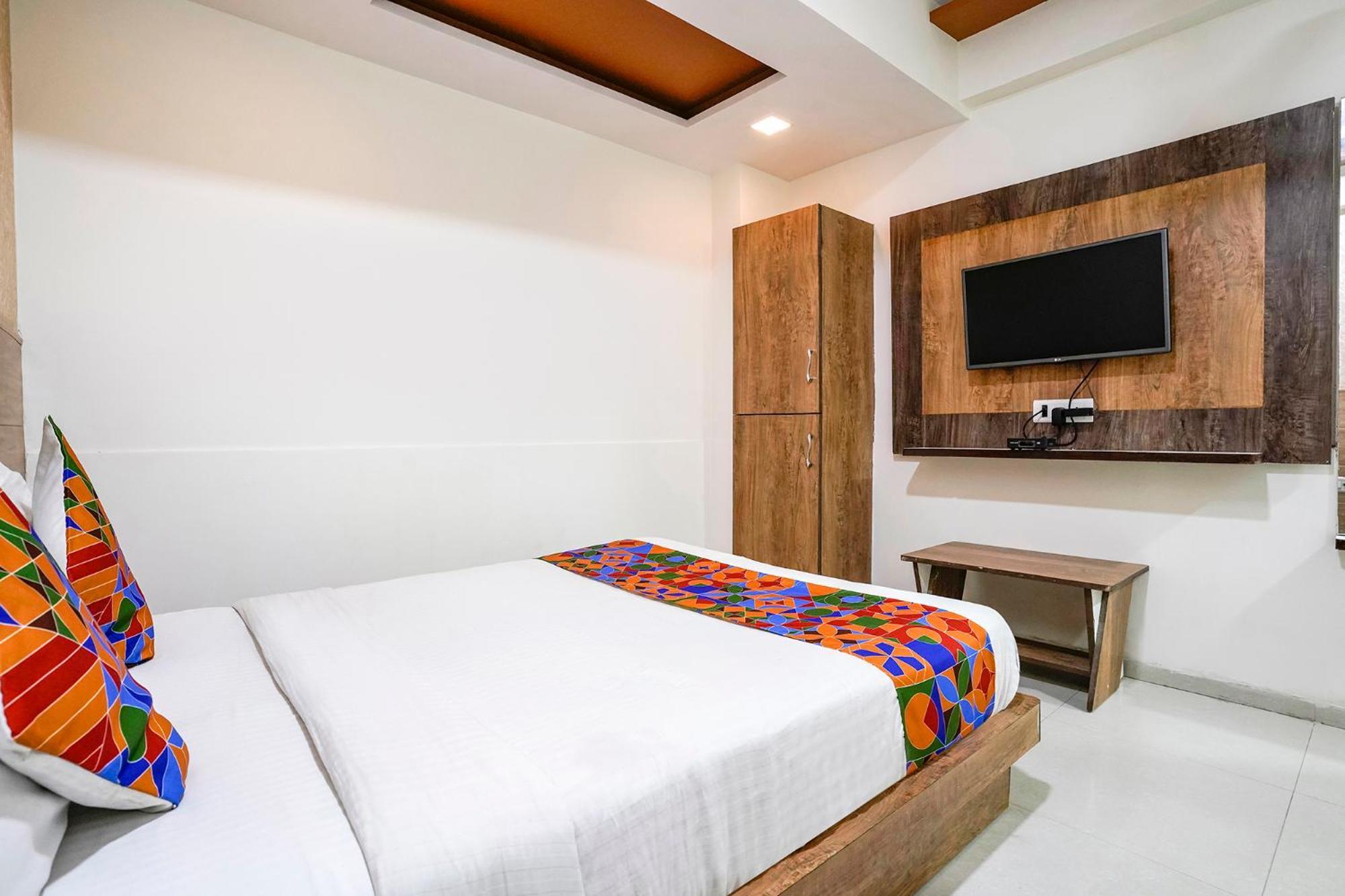 Fabhotel Galaxy I Hotel Ahmedabad