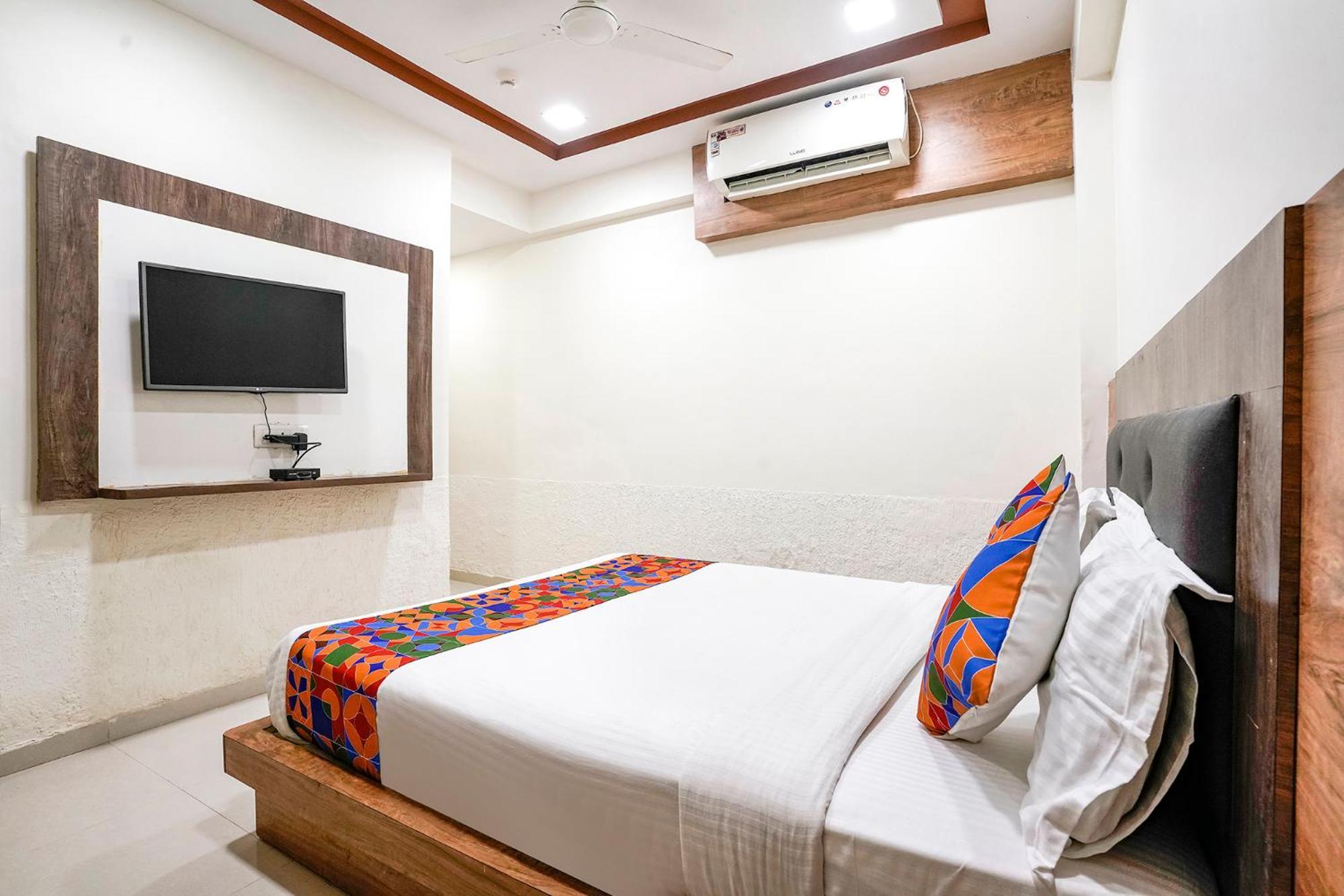 Fabhotel Galaxy I