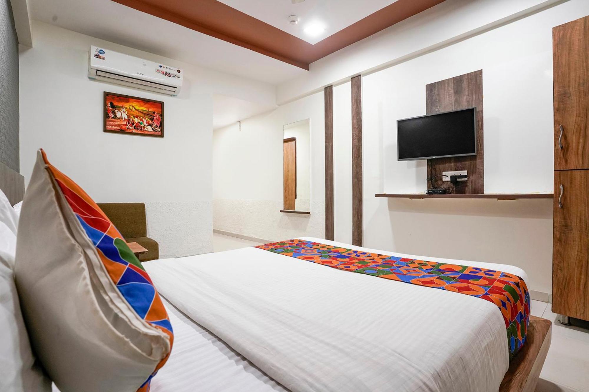 Fabhotel Galaxy I