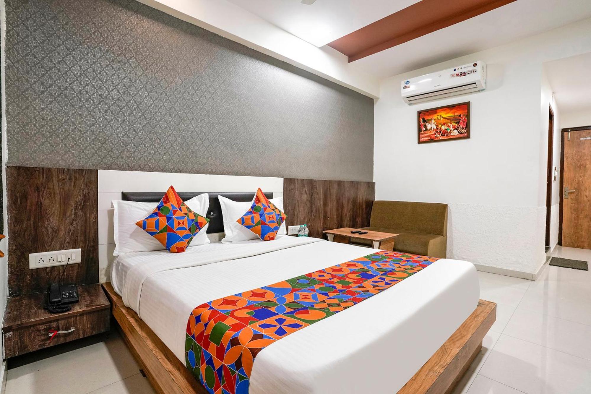 Hotel Fabhotel Galaxy I Ahmedabad