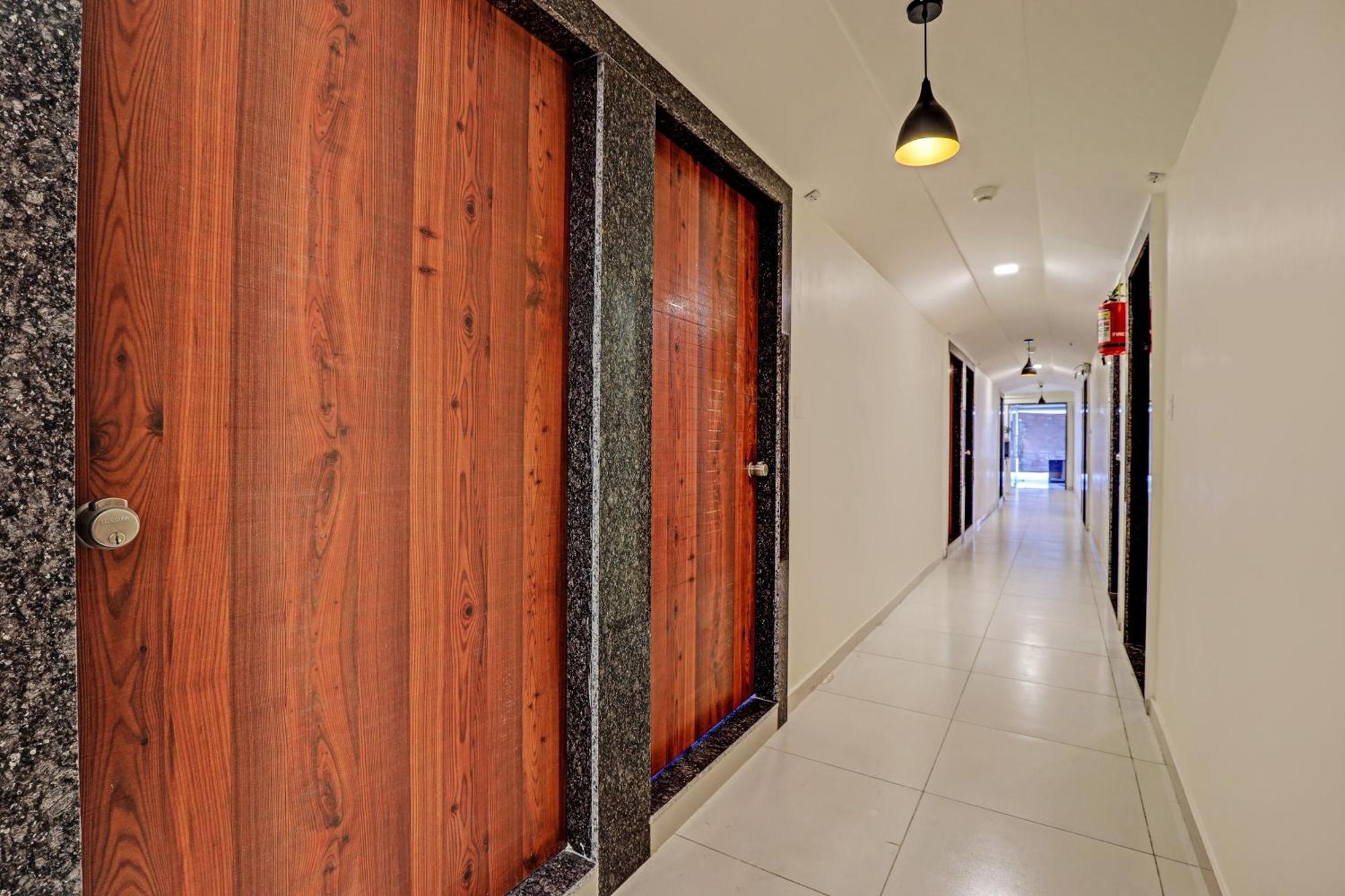 Hotel O Alexa Ahmedabad
