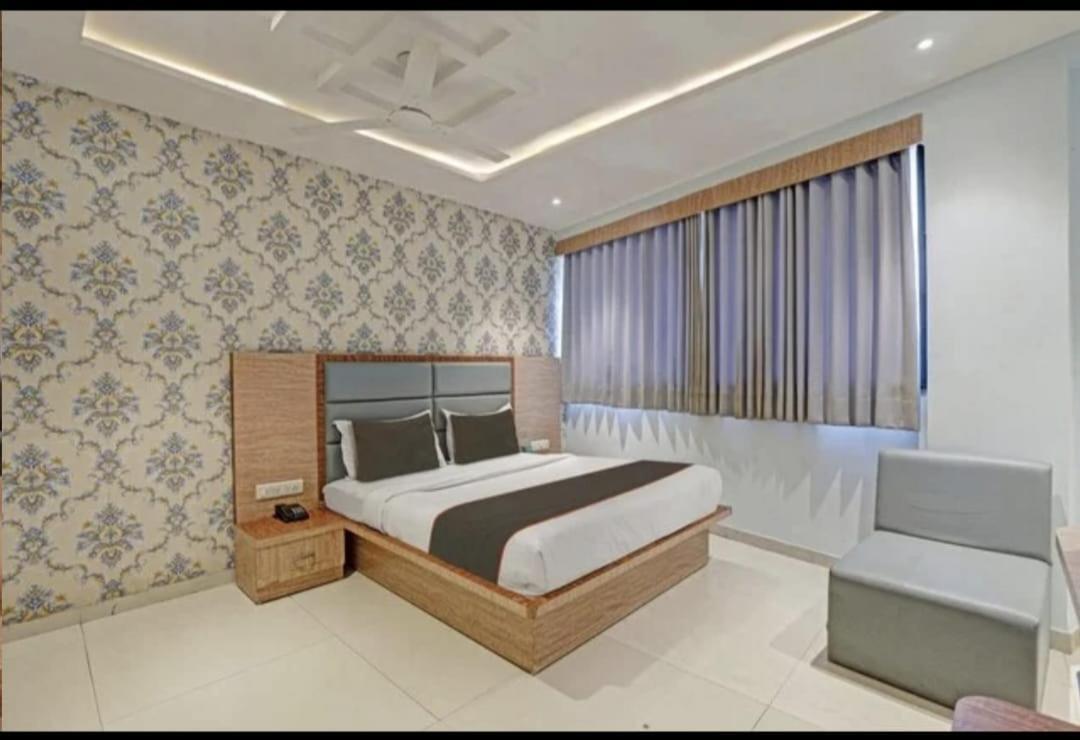 Hotel Privilege Ahmedabad
