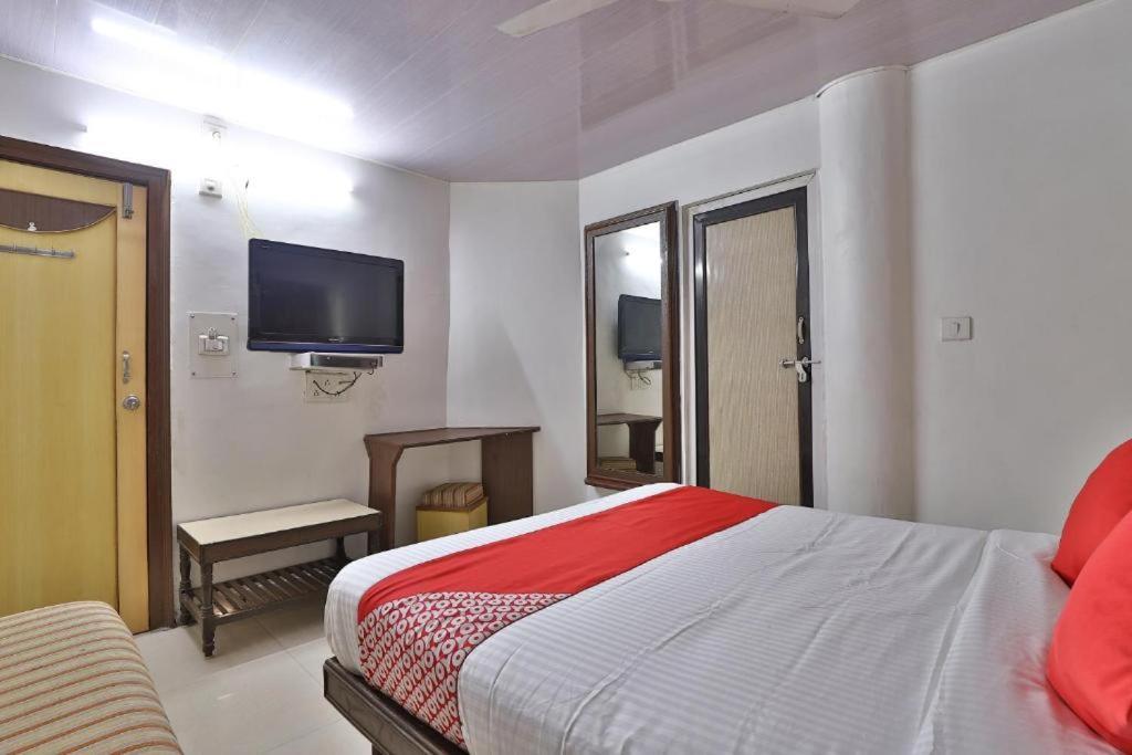 Maninagar Residency Guest house *