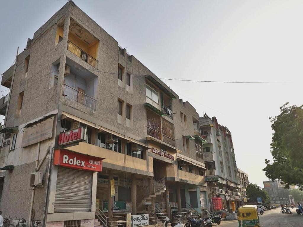 Maninagar Residency Guest house
