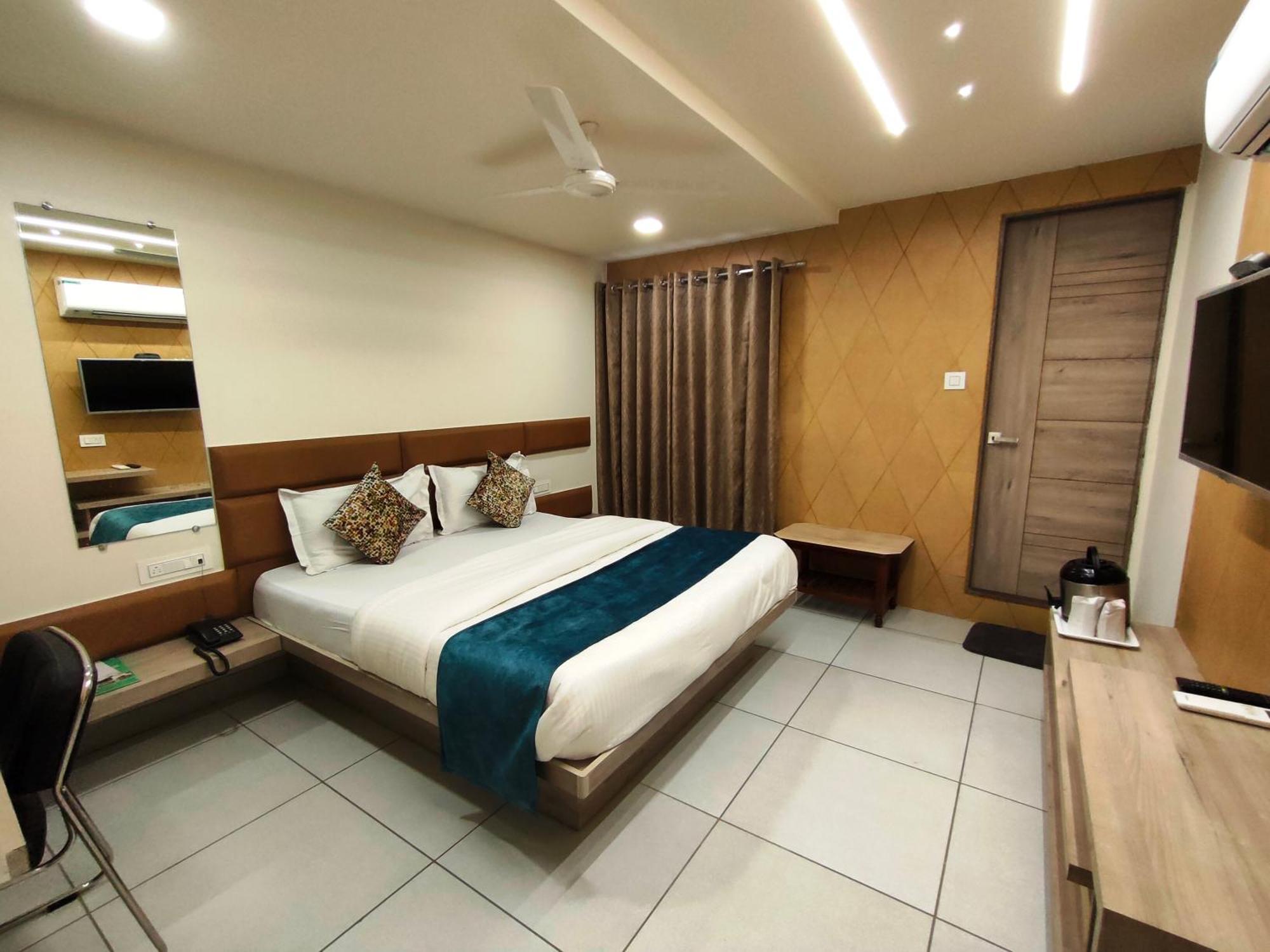 Kinara Hotel