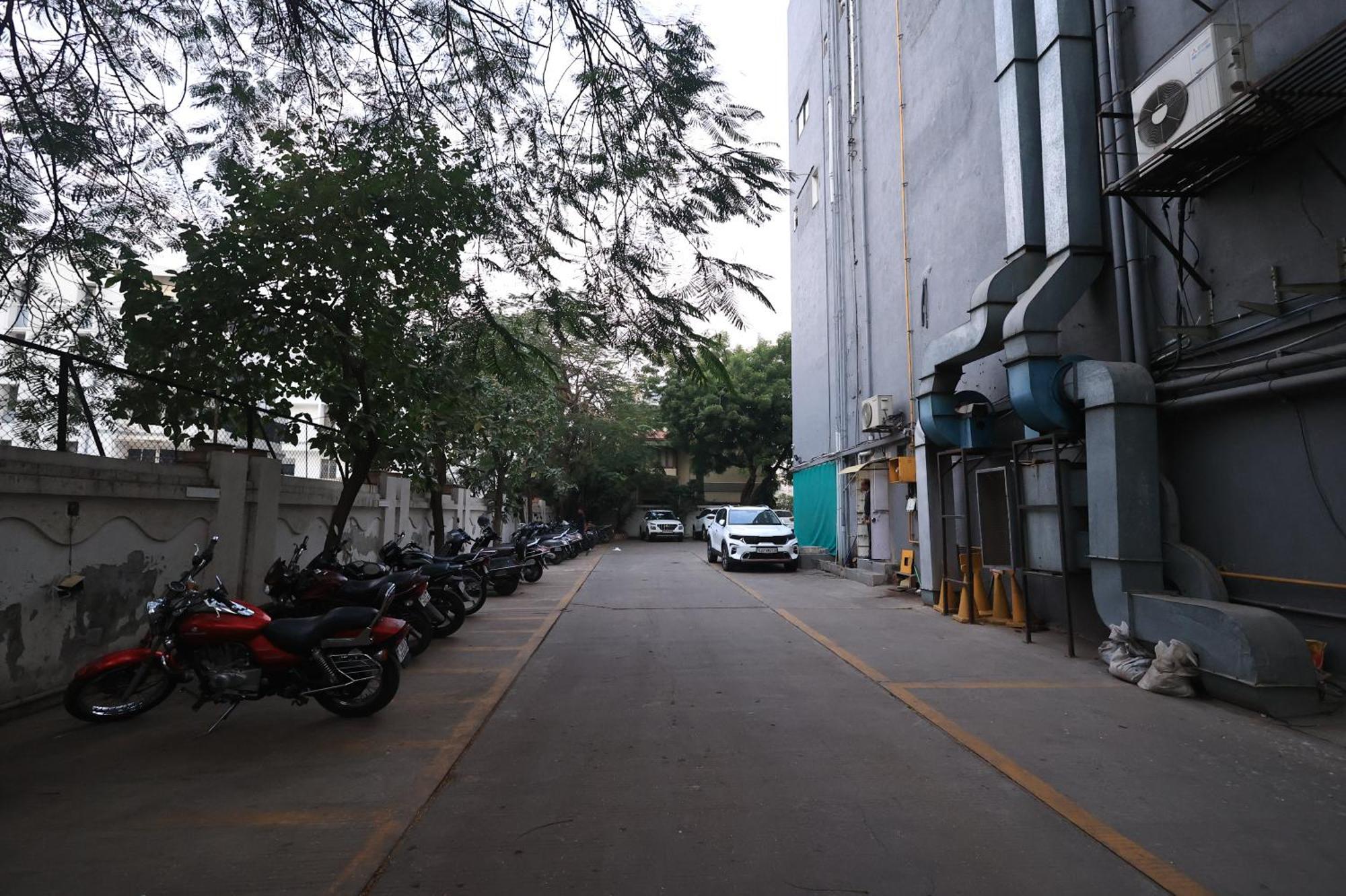 Hotel Sn Blu Ahmedabad