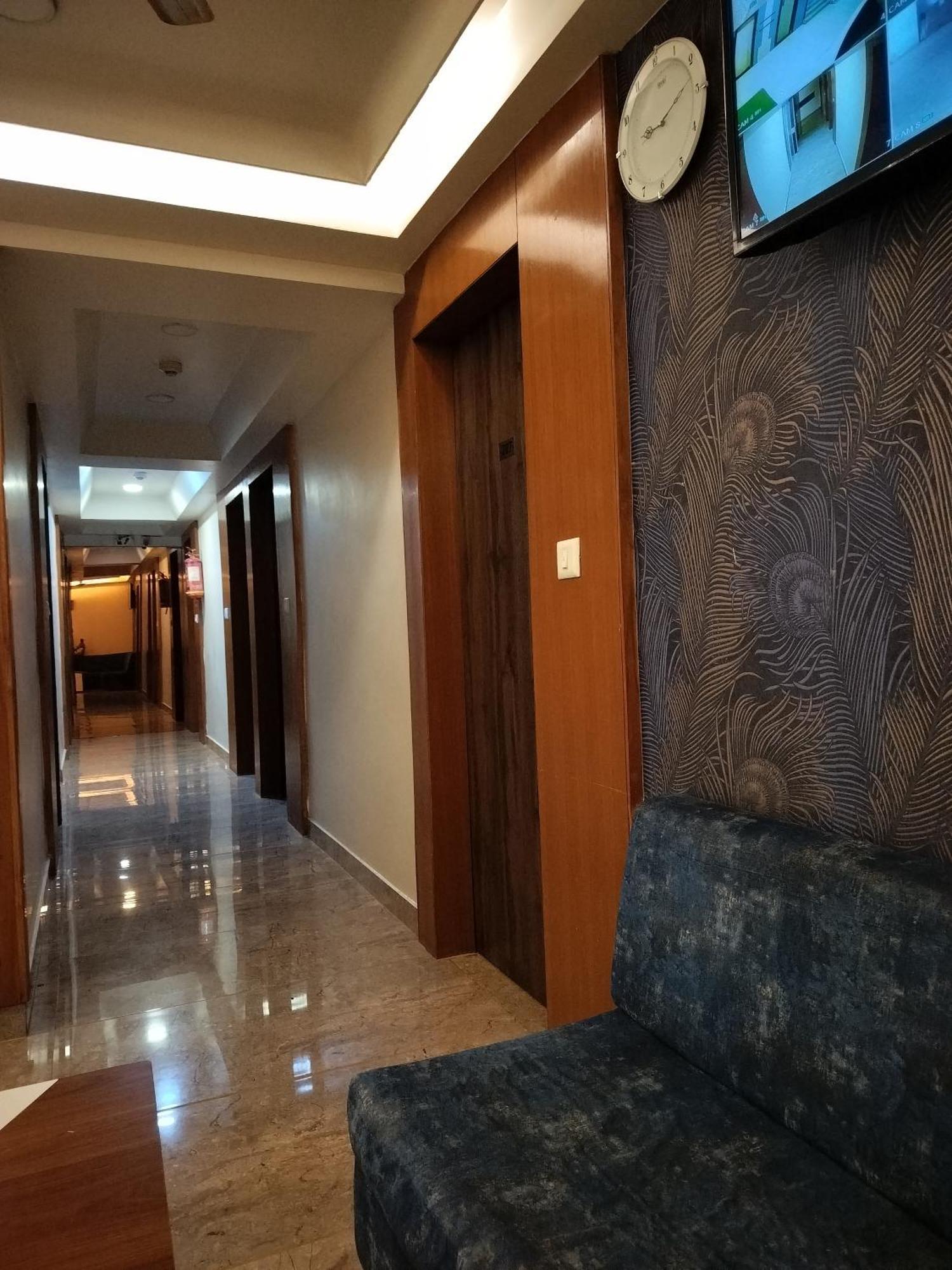 Rj Residency Hotel Ahmedabad