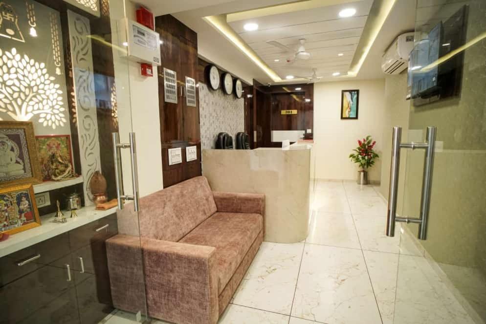 Mahaveer Hotel 2*