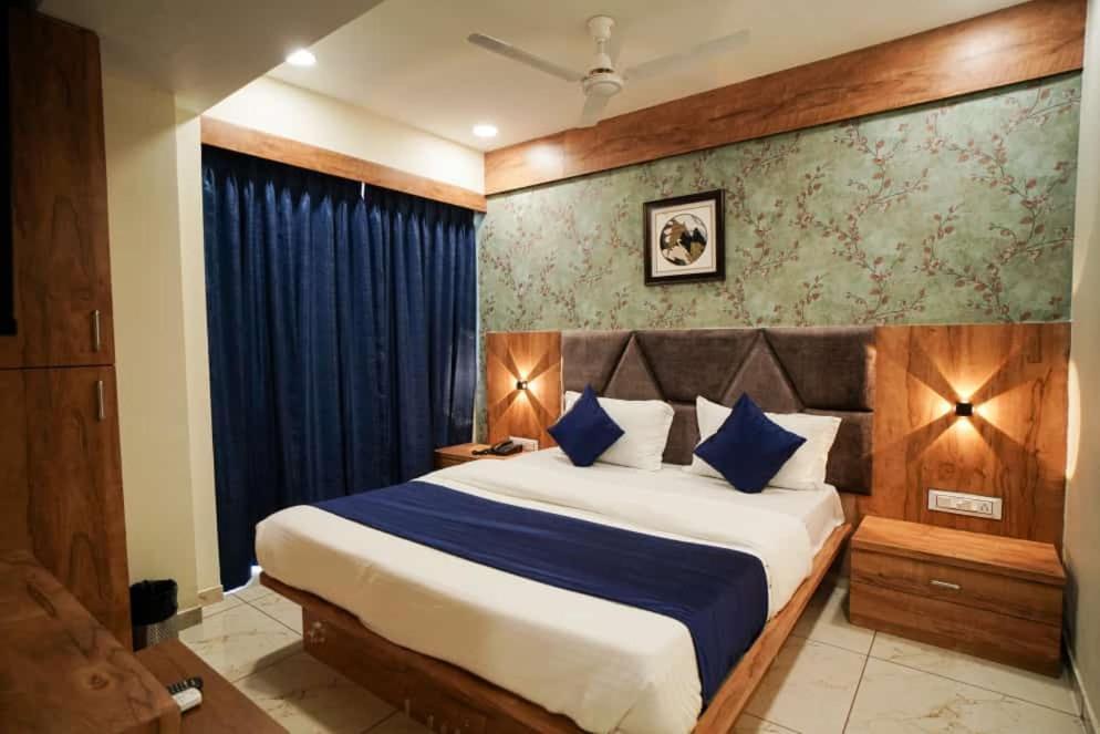 Hotel Mahaveer Ahmedabad